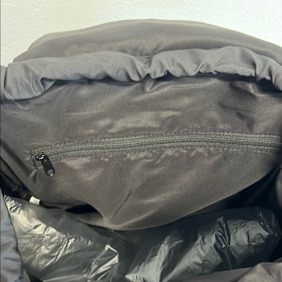 Wilo The Label | Black Puffer Drawstring  Backpack - Picture 11 of 12